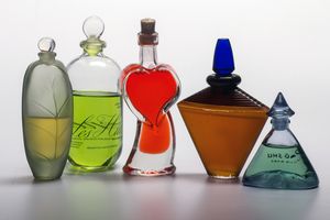Огромно разнообразие от мъжки парфюми 18